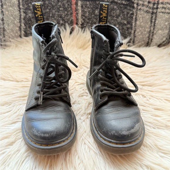 Dr. Martens Airware 1460 Kids Black Leather Boots - Picture 4 of 10